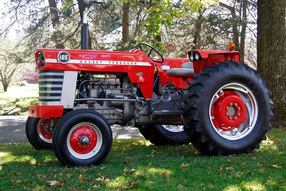 Tractor Red - Diamond Art Dezigns