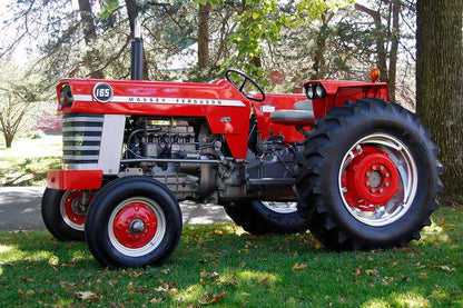 Tractor Red - Diamond Art Dezigns